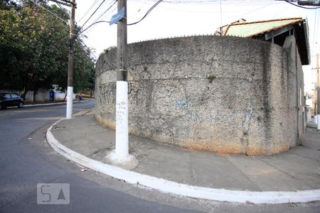 Casa à venda com 400m², 5 quartos e 3 vagasFachada