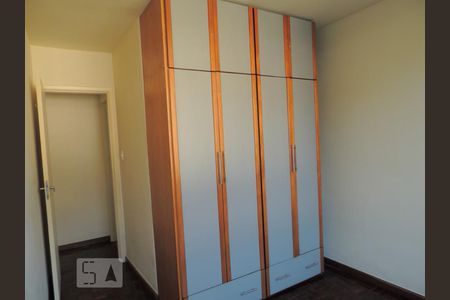 Apartamento à venda com 54m², 2 quartos e 1 vagaQuarto 2 - Armários