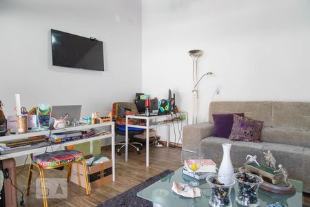 Casa de condomínio para alugar com 620m², 4 quartos e 4 vagas Casa de condomínio para alugar com 620m², 4 quartos e 4 vagasEscritório