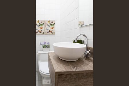 Casa de condomínio para alugar com 620m², 4 quartos e 4 vagas Casa de condomínio para alugar com 620m², 4 quartos e 4 vagasLavabo