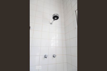 Casa de condomínio para alugar com 620m², 4 quartos e 4 vagas Casa de condomínio para alugar com 620m², 4 quartos e 4 vagasBanheiro da suíte 1