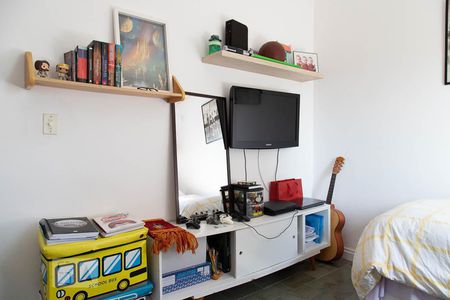 Casa de condomínio para alugar com 620m², 4 quartos e 4 vagas Casa de condomínio para alugar com 620m², 4 quartos e 4 vagasQuarto 1