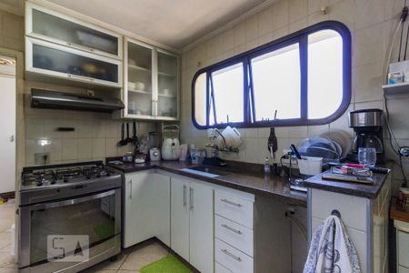 Apartamento à venda com 164m², 4 quartos e 3 vagasCozinha