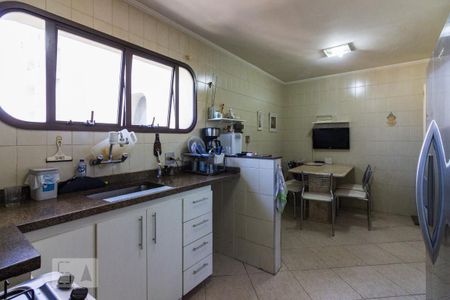 Apartamento à venda com 164m², 4 quartos e 3 vagasCozinha