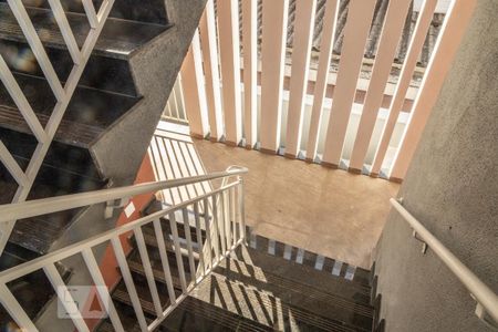 Apartamento à venda com 39m², 1 quarto e sem vagaEscada