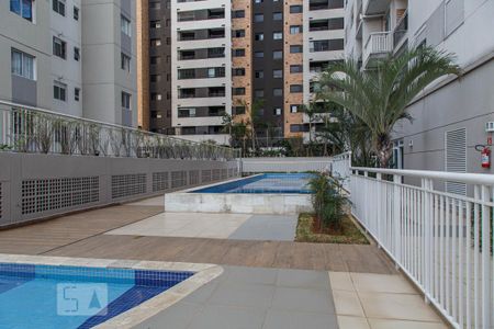 Studio à venda com 34m², 1 quarto e 1 vaga Studio à venda com 34m², 1 quarto e 1 vagaPiscina
