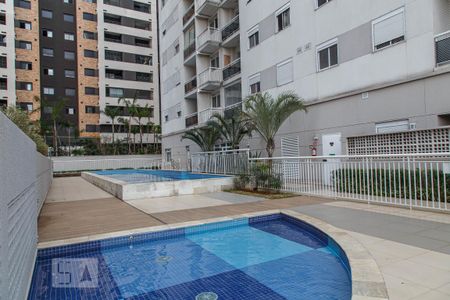 Studio à venda com 34m², 1 quarto e 1 vaga Studio à venda com 34m², 1 quarto e 1 vagaPiscina