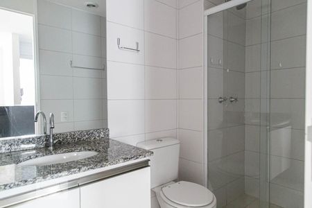 Banheiro de kitnet/studio para alugar com 1 quarto, 34m² em Brás, São Paulo
