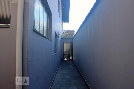 Casa à venda com 250m², 3 quartos e 3 vagasCorredor