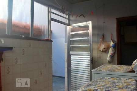 Casa à venda com 250m², 3 quartos e 3 vagasLavanderia