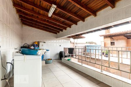 Apartamento à venda com 340m², 4 quartos e 4 vagas Apartamento à venda com 340m², 4 quartos e 4 vagasÁrea de serviço