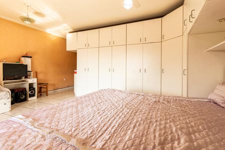 Apartamento à venda com 340m², 4 quartos e 4 vagas Apartamento à venda com 340m², 4 quartos e 4 vagasSuíte 1