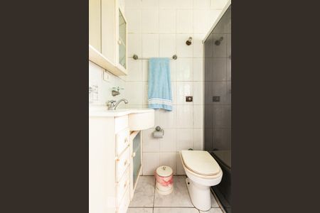 Apartamento à venda com 340m², 4 quartos e 4 vagas Apartamento à venda com 340m², 4 quartos e 4 vagasBanheiro suíte 2