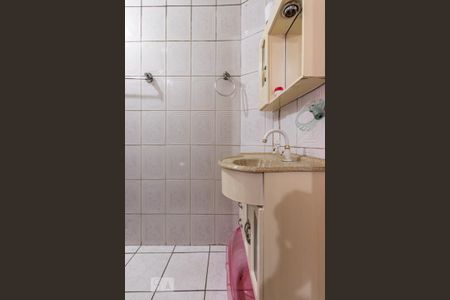 Apartamento à venda com 340m², 4 quartos e 4 vagas Apartamento à venda com 340m², 4 quartos e 4 vagasBanheiro suíte 3