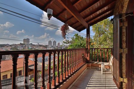 Apartamento à venda com 340m², 4 quartos e 4 vagas Apartamento à venda com 340m², 4 quartos e 4 vagasVaranda suíte 1