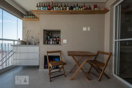 Apartamento à venda com 85m², 2 quartos e 2 vagas Apartamento à venda com 85m², 2 quartos e 2 vagasVaranda
