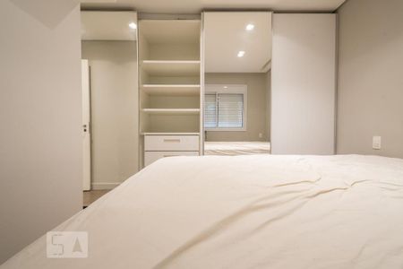Apartamento à venda com 85m², 2 quartos e 2 vagas Apartamento à venda com 85m², 2 quartos e 2 vagasSuíte