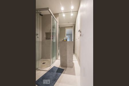 Apartamento à venda com 85m², 2 quartos e 2 vagas Apartamento à venda com 85m², 2 quartos e 2 vagasBanheiro 1