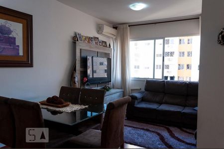 Apartamento à venda com 64m², 2 quartos e 1 vagaSala