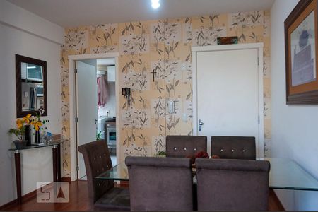 Apartamento à venda com 64m², 2 quartos e 1 vagaSala