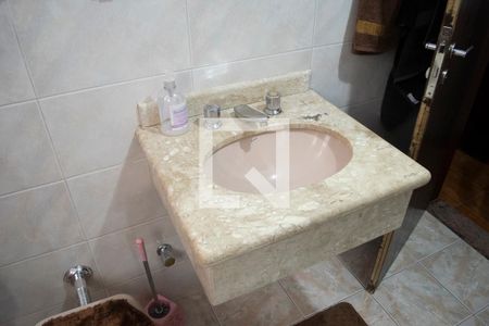 Casa à venda com 217m², 3 quartos e 1 vagaBanheiro