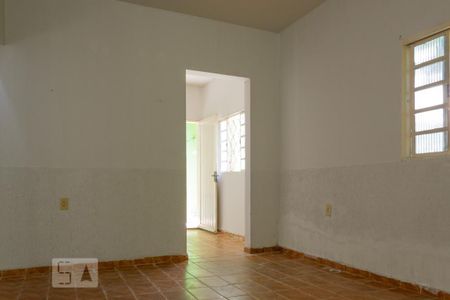 Casa à venda com 100m², 1 quarto e 1 vagaSala