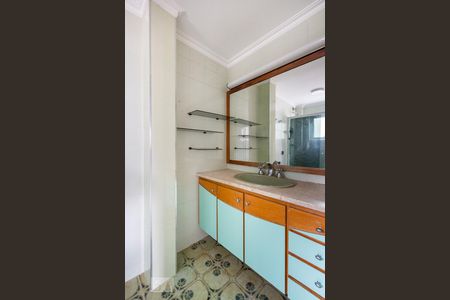 Apartamento à venda com 214m², 4 quartos e 1 vagaBanheiro da Suíte