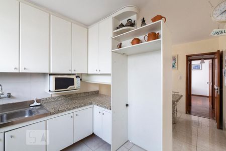 Apartamento à venda com 214m², 4 quartos e 1 vagaCozinha