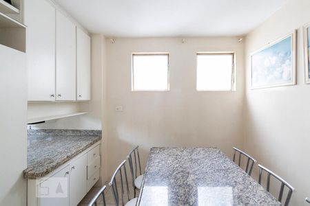 Apartamento à venda com 214m², 4 quartos e 1 vagaCozinha