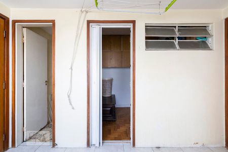 Apartamento à venda com 214m², 4 quartos e 1 vagaÁrea de Serviço