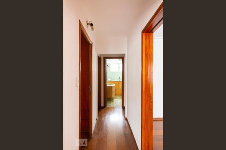 Corredor de apartamento à venda com 4 quartos, 214m² em Higienópolis, São Paulo