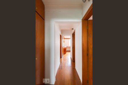 Corredor de apartamento à venda com 4 quartos, 214m² em Higienópolis, São Paulo