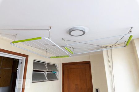 Apartamento à venda com 214m², 4 quartos e 1 vagaÁrea de Serviço