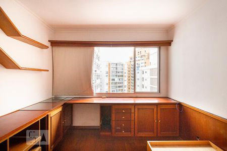 Apartamento à venda com 214m², 4 quartos e 1 vagaQuarto 1