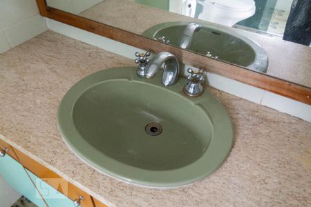 Apartamento à venda com 214m², 4 quartos e 1 vagaBanheiro da Suíte