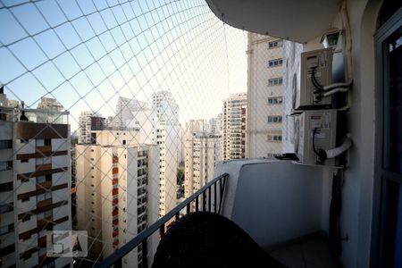 Sacada de apartamento à venda com 2 quartos, 77m² em Campo Belo, São Paulo