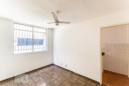 Sala de Apartamento com 2 quartos, 58m² Largo das Barradas