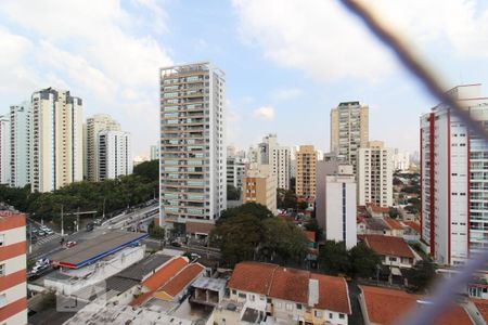 Vista da Sala e Suíte  de apartamento para alugar com 3 quartos, 90m² em Vila Olímpia, São Paulo