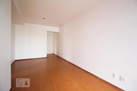 Sala de apartamento para alugar com 3 quartos, 90m² em Vila Olímpia, São Paulo