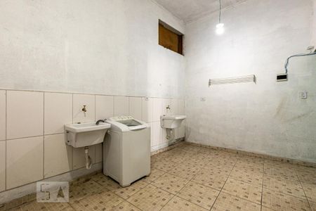 Casa de condomínio para alugar com 43m², 1 quarto e sem vaga Casa de condomínio para alugar com 43m², 1 quarto e sem vagaÁrea de Serviço