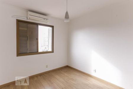 Quarto 1 de apartamento para alugar com 3 quartos, 91m² em Cristo Redentor, Porto Alegre