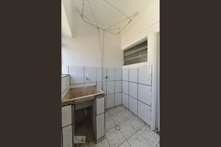 Apartamento à venda com 77m², 2 quartos e 2 vagasLavanderia