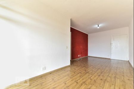 Apartamento à venda com 77m², 2 quartos e 2 vagasSala