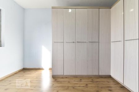 Apartamento à venda com 77m², 2 quartos e 2 vagasQuarto 2