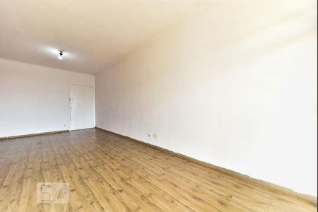 Apartamento à venda com 77m², 2 quartos e 2 vagasSala
