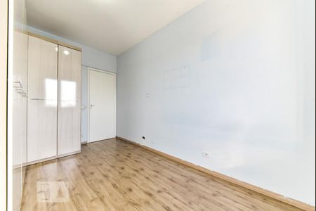 Apartamento à venda com 77m², 2 quartos e 2 vagasQuarto 2