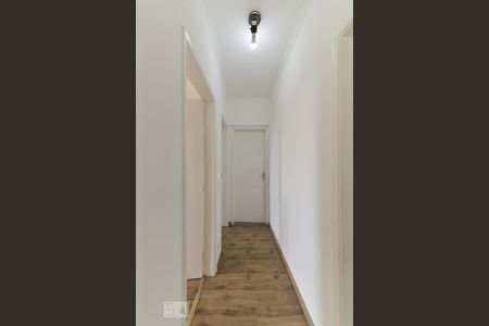 Apartamento à venda com 77m², 2 quartos e 2 vagasCorredor