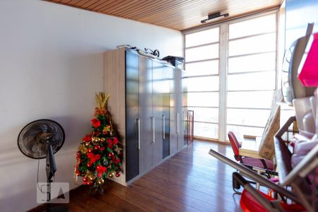 Casa para alugar com 620m², 4 quartos e 4 vagasEscritório