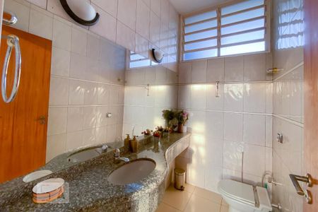 Casa para alugar com 620m², 4 quartos e 4 vagasLavabo