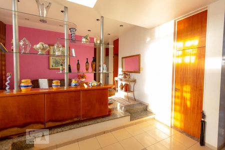 Casa para alugar com 620m², 4 quartos e 4 vagasHall de Entrada